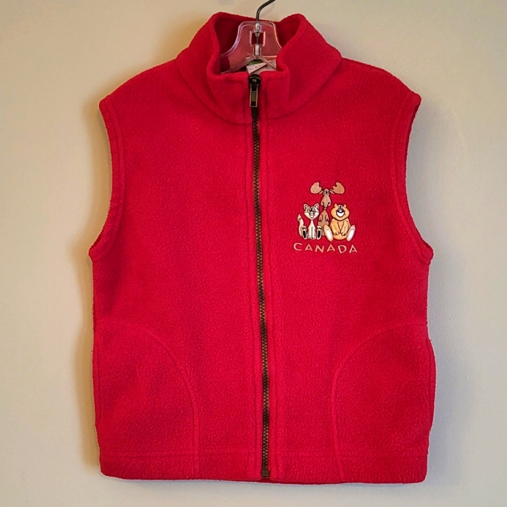 Red fleece zip up embrodiered vest